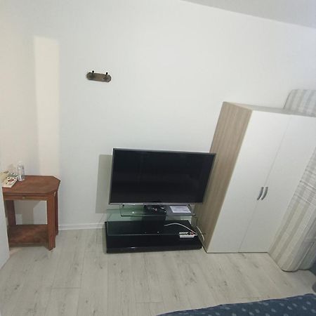 Le Bon Appart Proche Centre-Ville Roanne Bagian luar foto